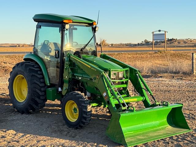 Image of John Deere 4052R equipment image 2