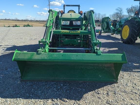 Image of John Deere 4052R equipment image 2