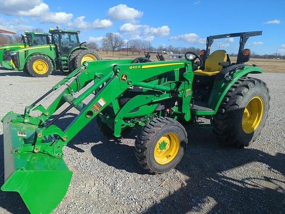 Image of John Deere 4052R Primary image