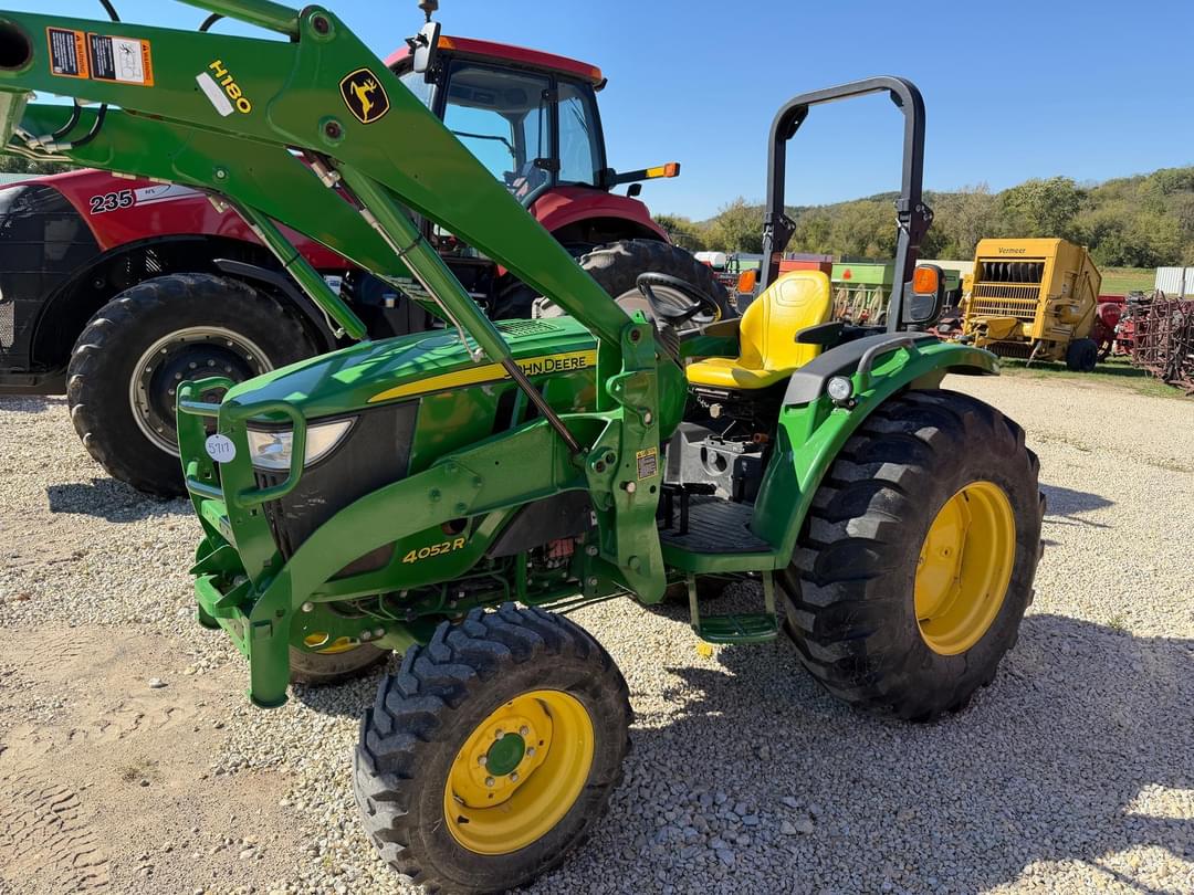 Image of John Deere 4052R Primary image