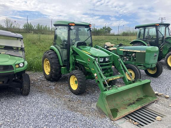 Image of John Deere 4052R Image 1