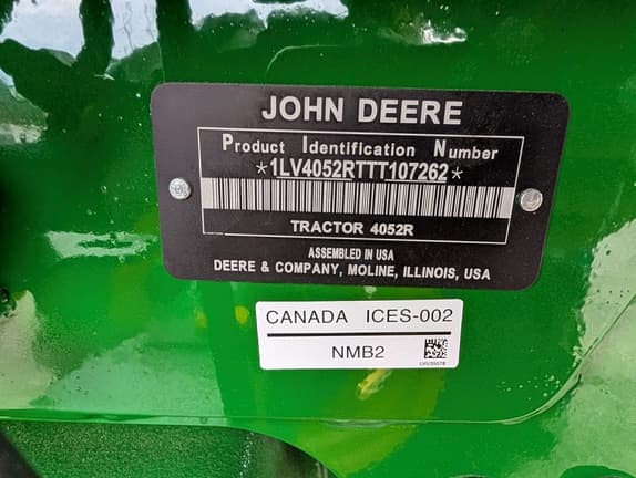 Image of John Deere 4052R Image 1
