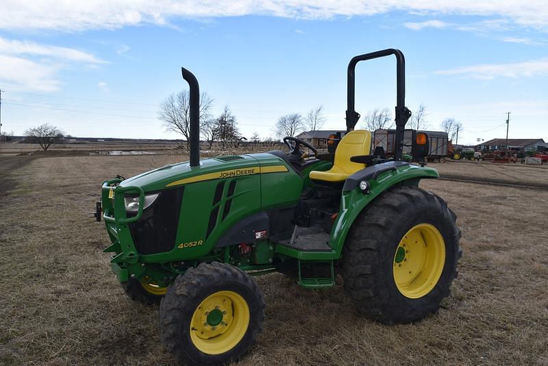 Image of John Deere 4052R Primary image