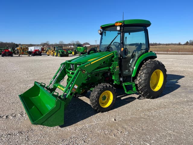 Image of John Deere 4052R equipment image 1