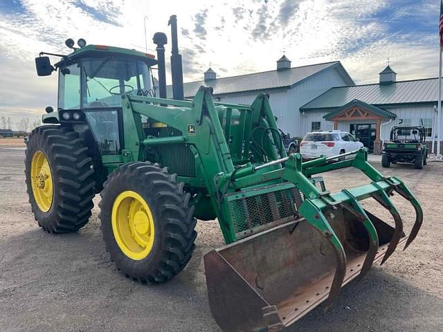 Image of John Deere 4055 equipment image 2