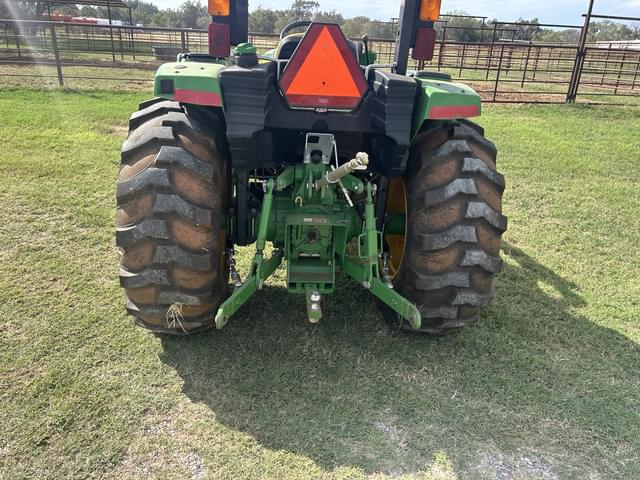 Image of John Deere 4066M equipment image 3