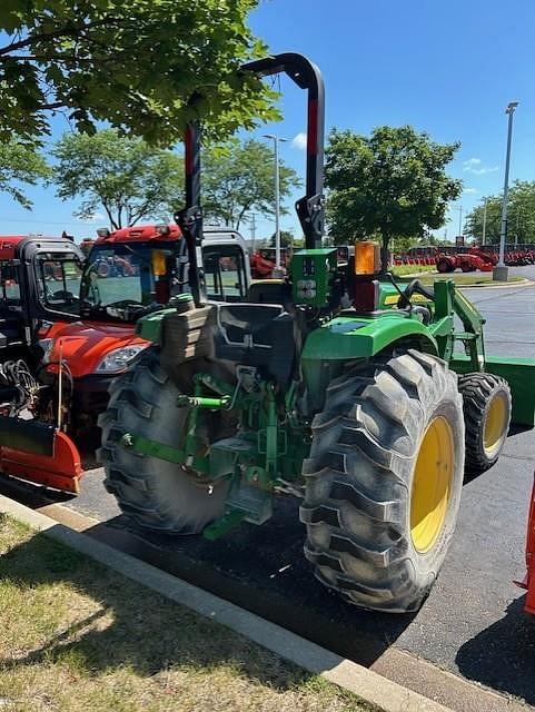 Image of John Deere 4066M equipment image 2
