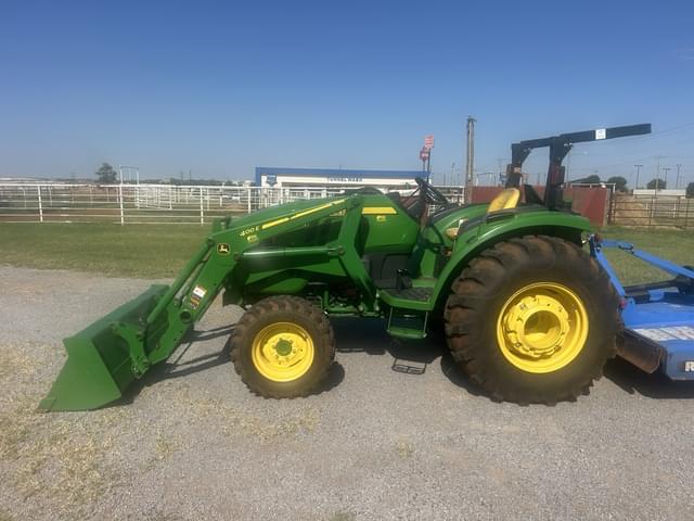 Image of John Deere 4066M equipment image 1