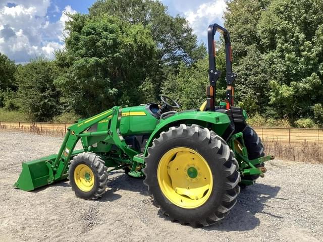 Image of John Deere 4066M equipment image 3