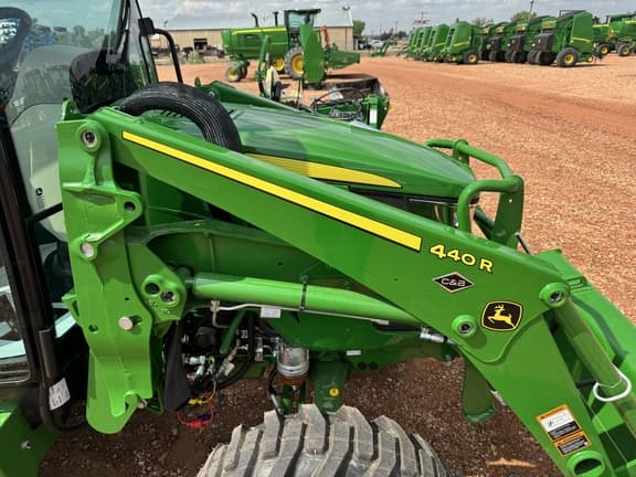 Image of John Deere 4066R equipment image 4