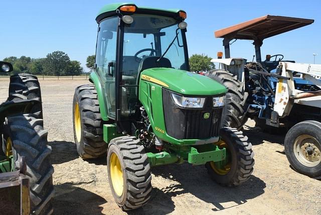 Image of John Deere 4066R equipment image 3