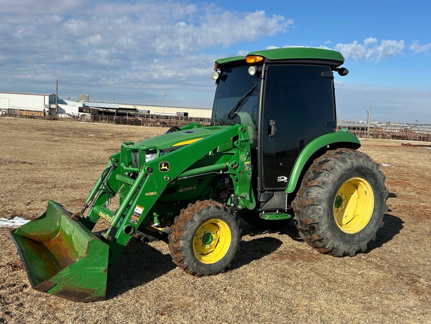 John Deere 4066R Equipment Image0