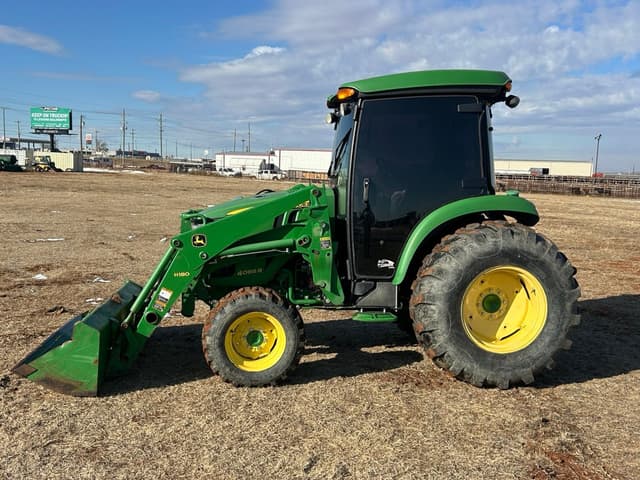 Image of John Deere 4066R equipment image 1