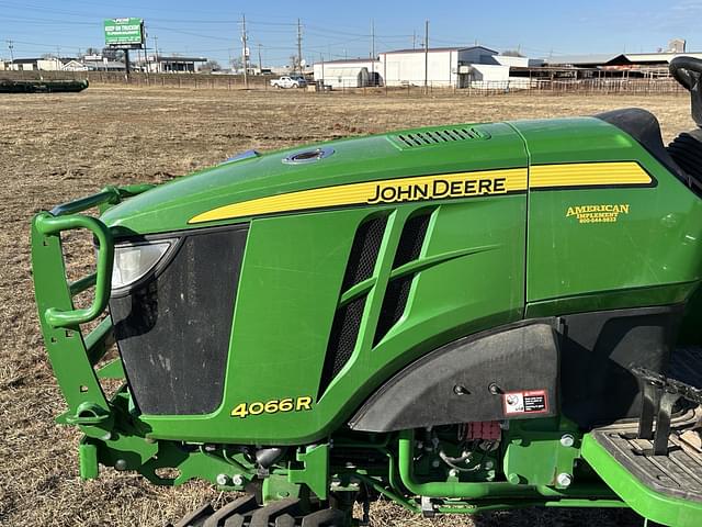 Image of John Deere 4066R equipment image 2