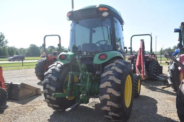 Image of John Deere 4066R equipment image 2