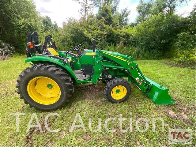Image of John Deere 4066R equipment image 4
