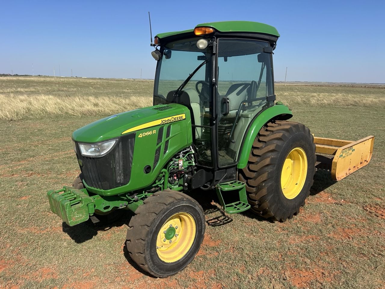 John Deere 4066R Equipment Image0