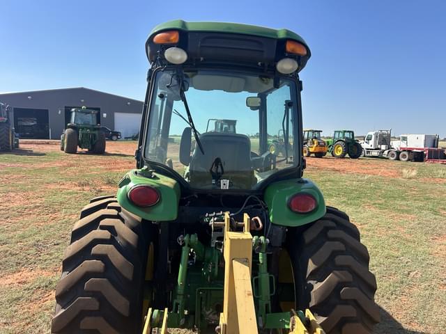Image of John Deere 4066R equipment image 3