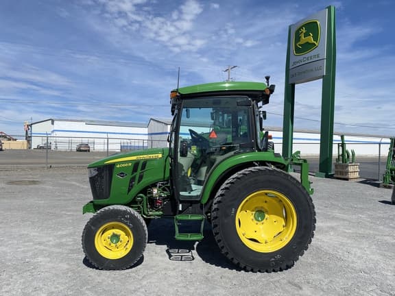 Image of John Deere 4066R equipment image 1