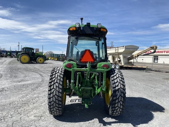 Image of John Deere 4066R equipment image 3