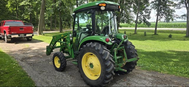 Image of John Deere 4066R equipment image 2