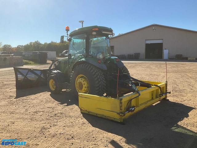 Image of John Deere 4066R equipment image 2