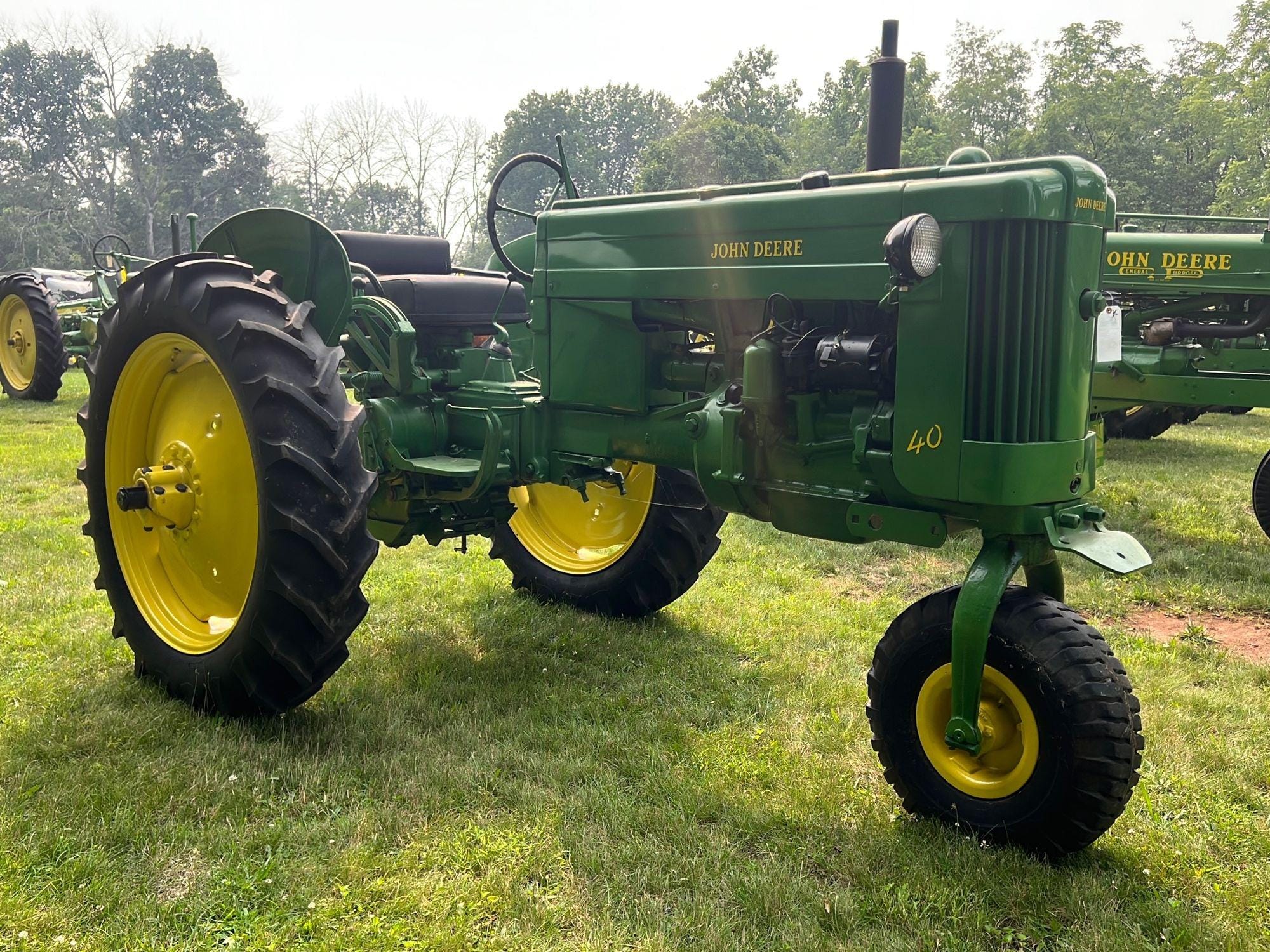 Main image John Deere 40