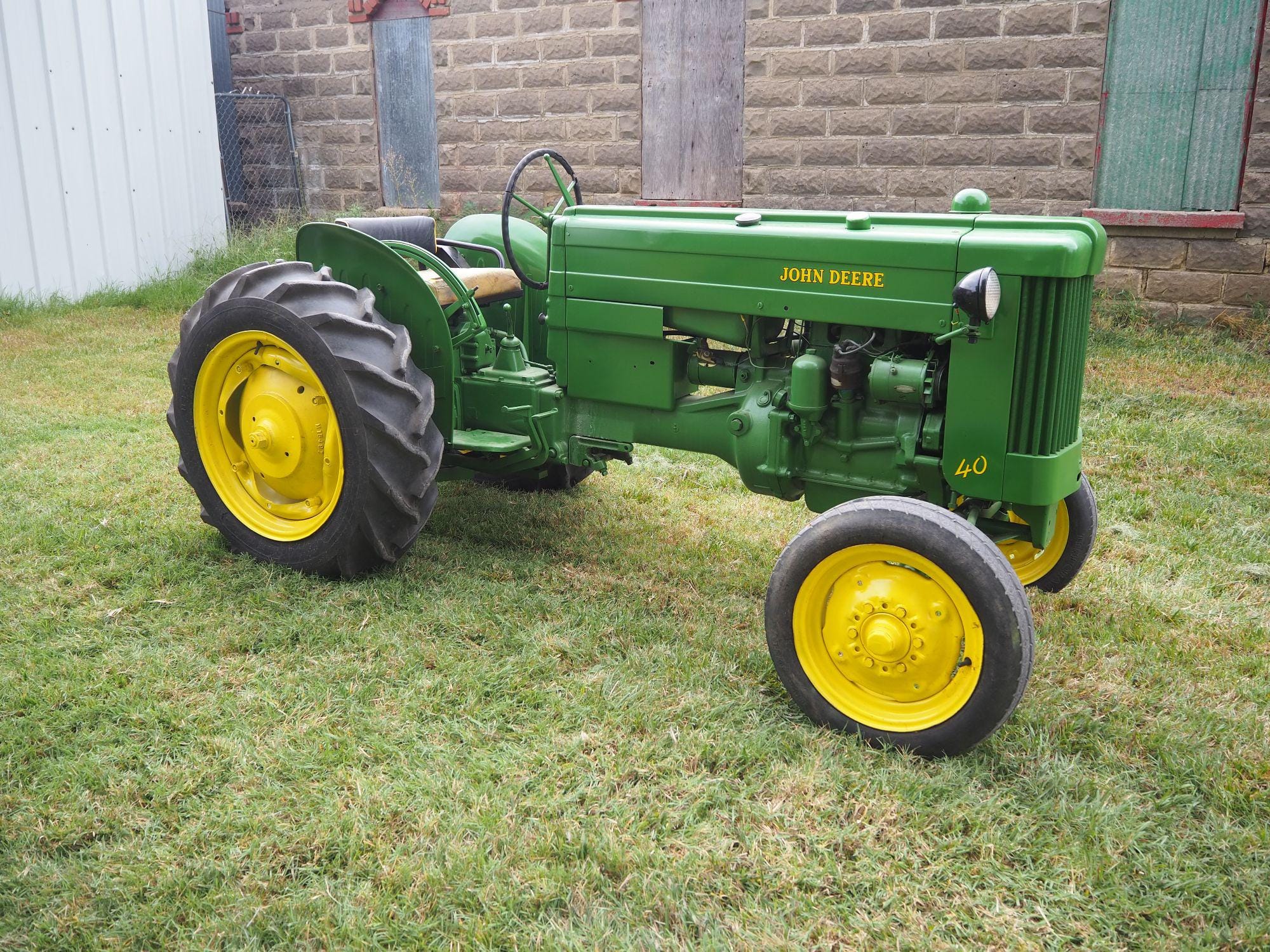 Main image John Deere 40