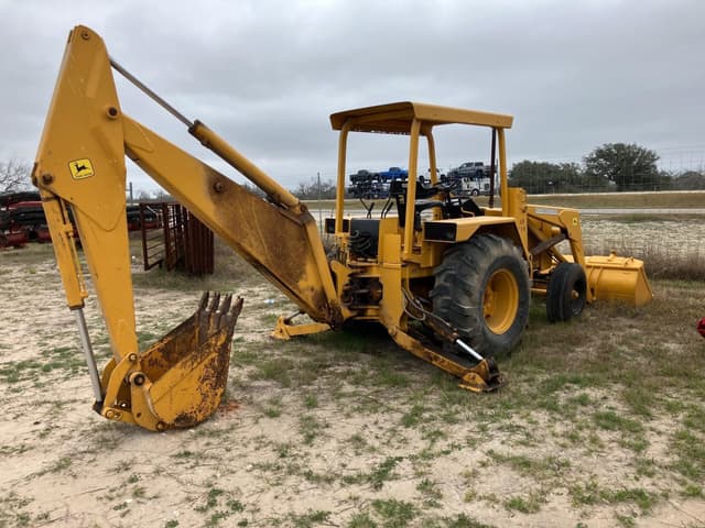 Image of John Deere 410 equipment image 2