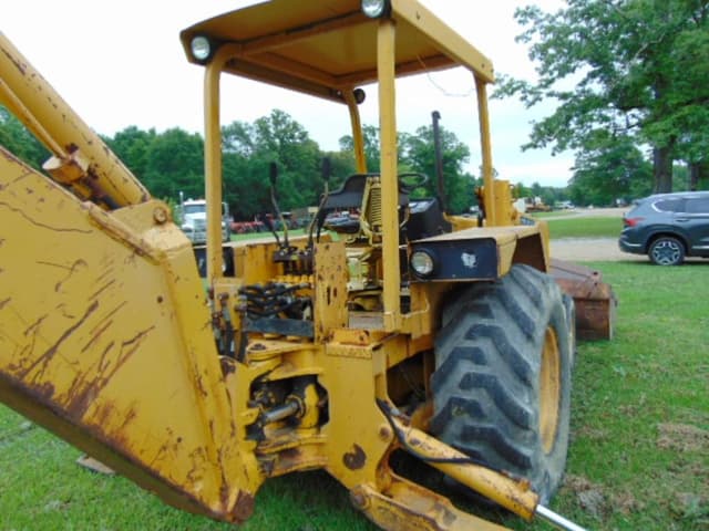 Image of John Deere 410 equipment image 4