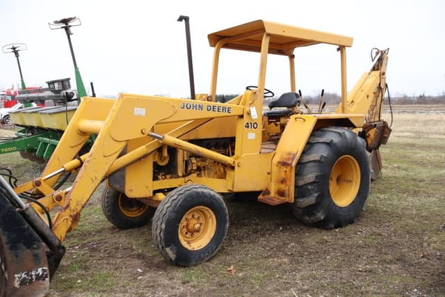 Image of John Deere 410 equipment image 3