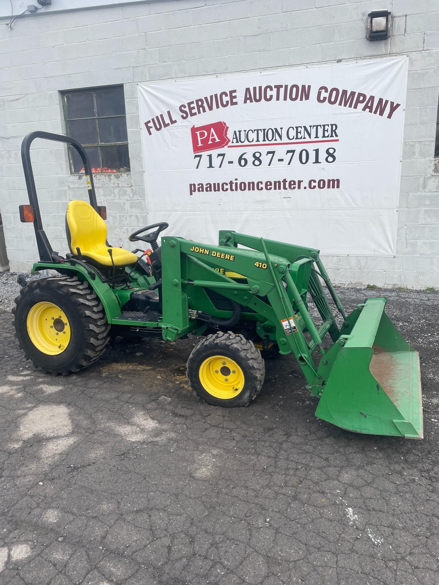 Main image John Deere 4100