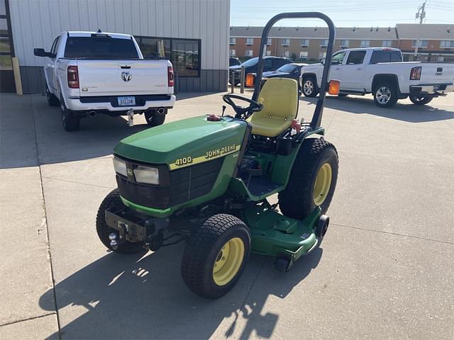 Image of John Deere 4100 equipment image 1