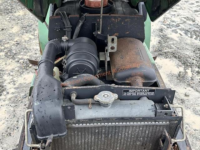 Image of John Deere 4100 equipment image 2