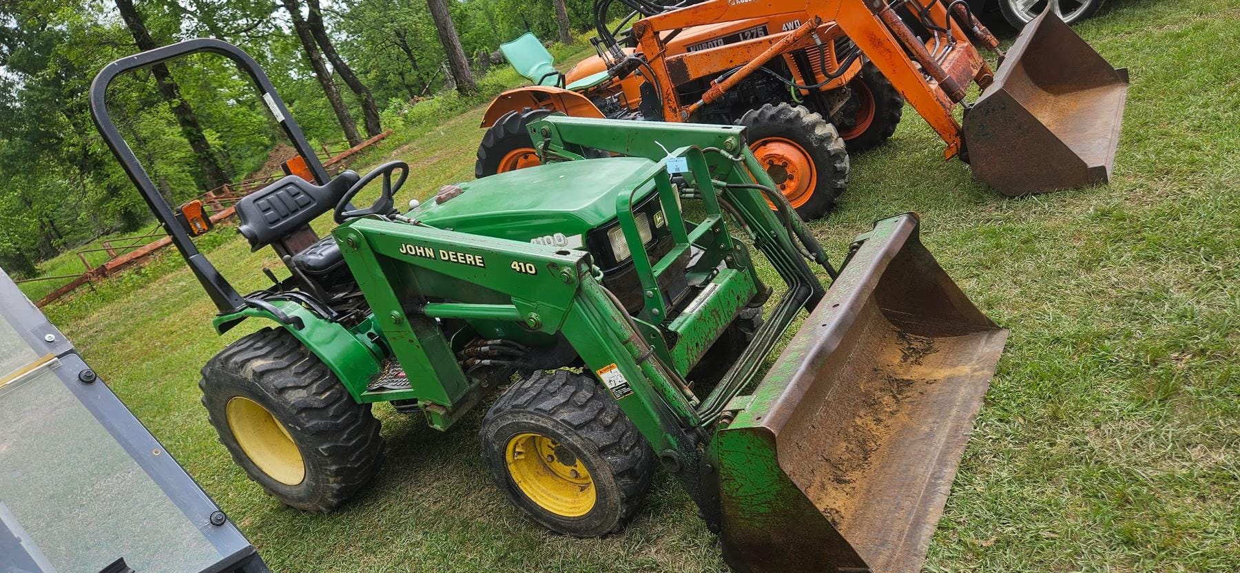 John Deere 4100 Equipment Image0