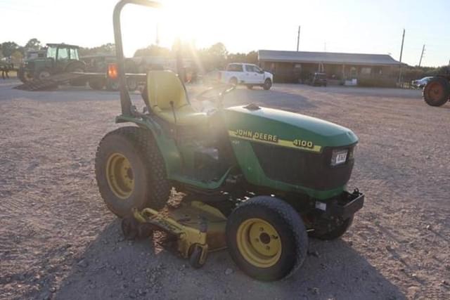 Image of John Deere 4100 equipment image 2