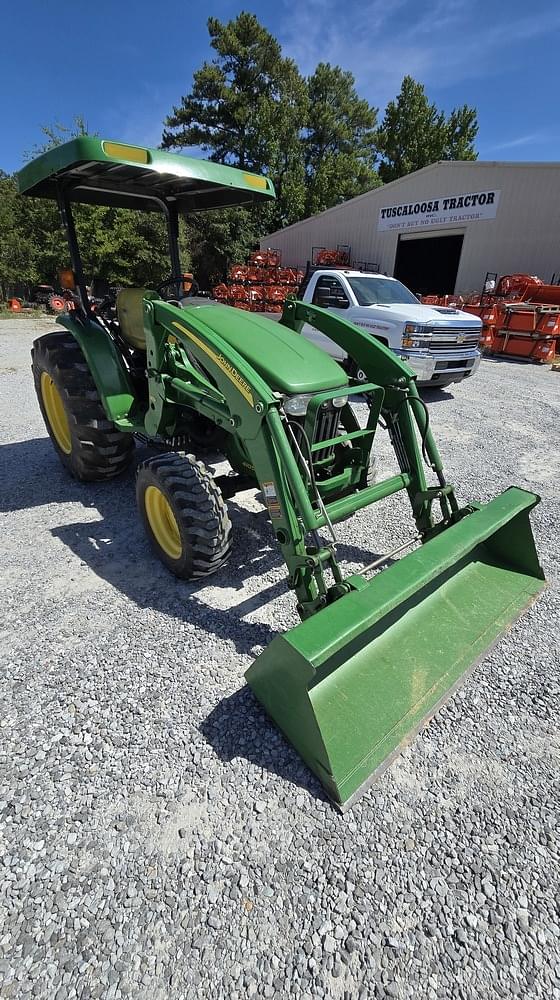 Image of John Deere 4105 Image 1