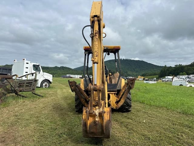 Image of John Deere 410D equipment image 3