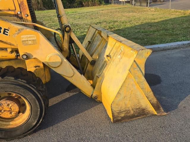 Image of John Deere 410D equipment image 3