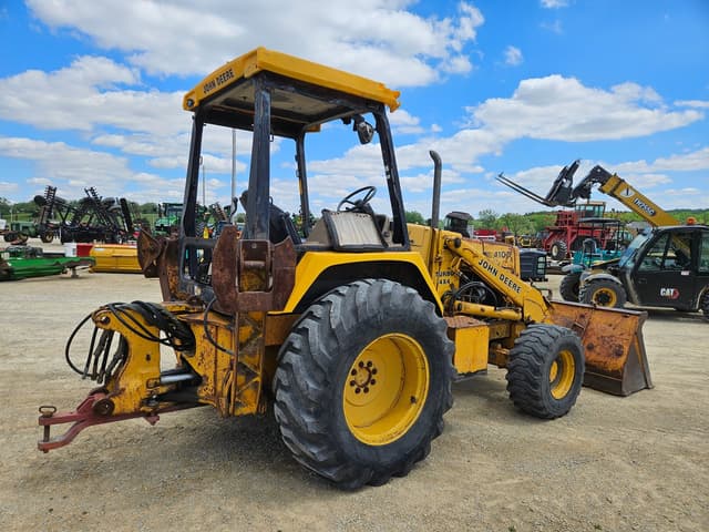 Image of John Deere 410D equipment image 4