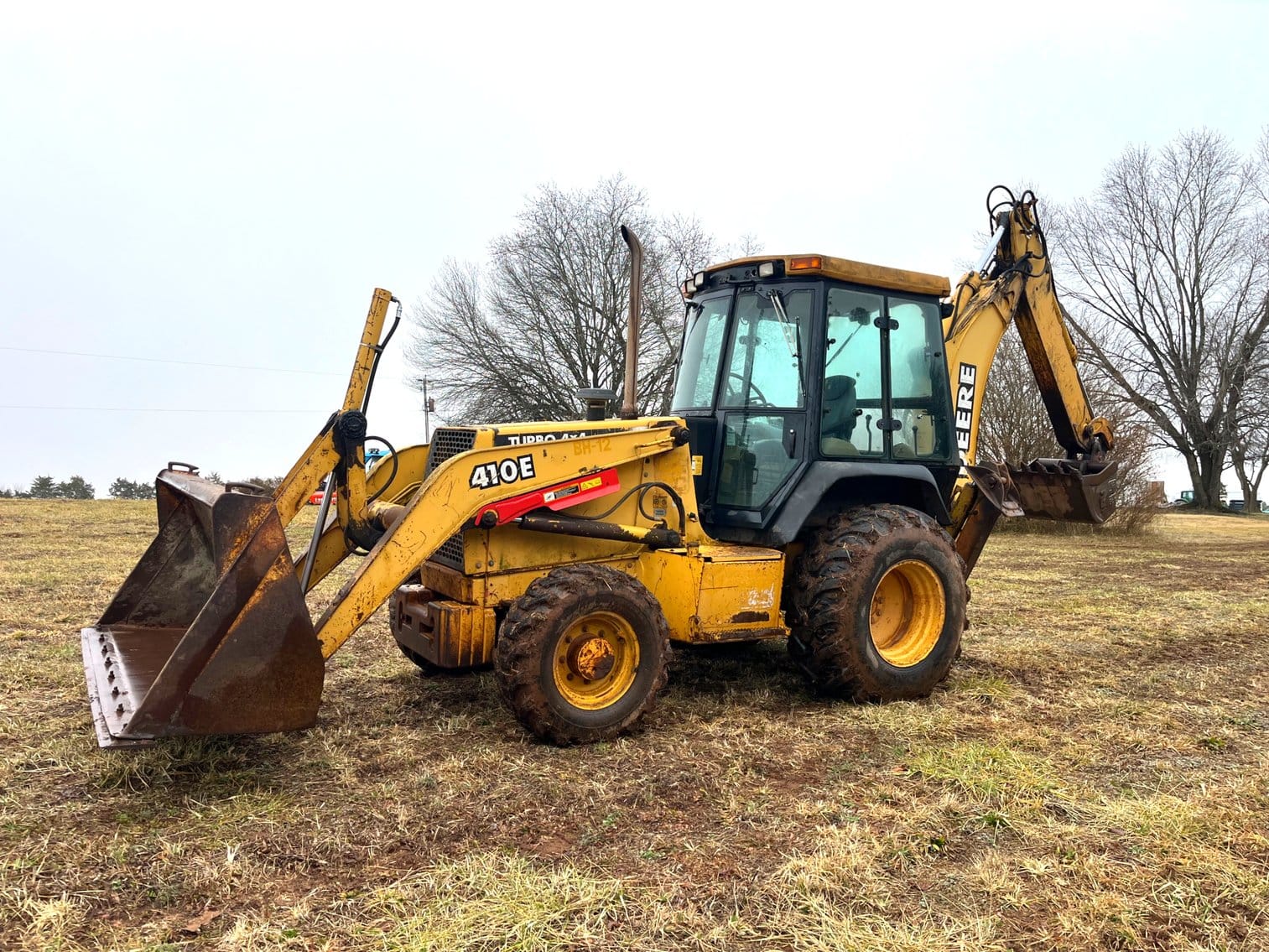 John Deere 410E Turbo Equipment Image0