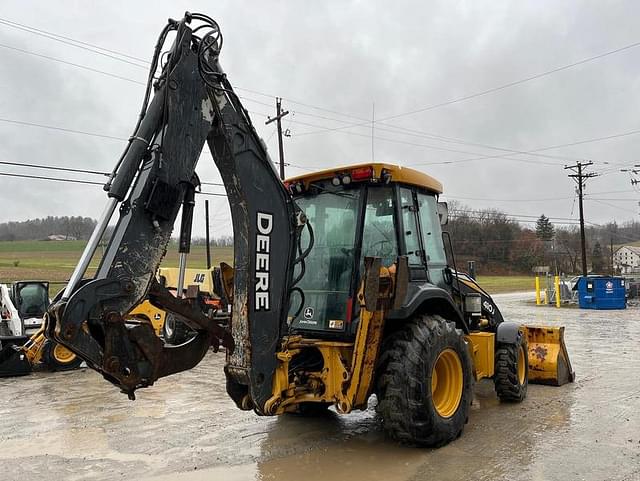 Image of John Deere 410J equipment image 4