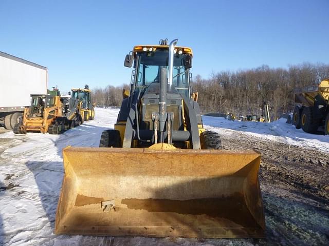 Image of John Deere 410K equipment image 3