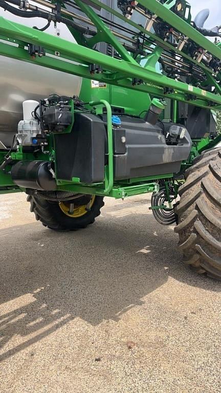 Image of John Deere 410R equipment image 4