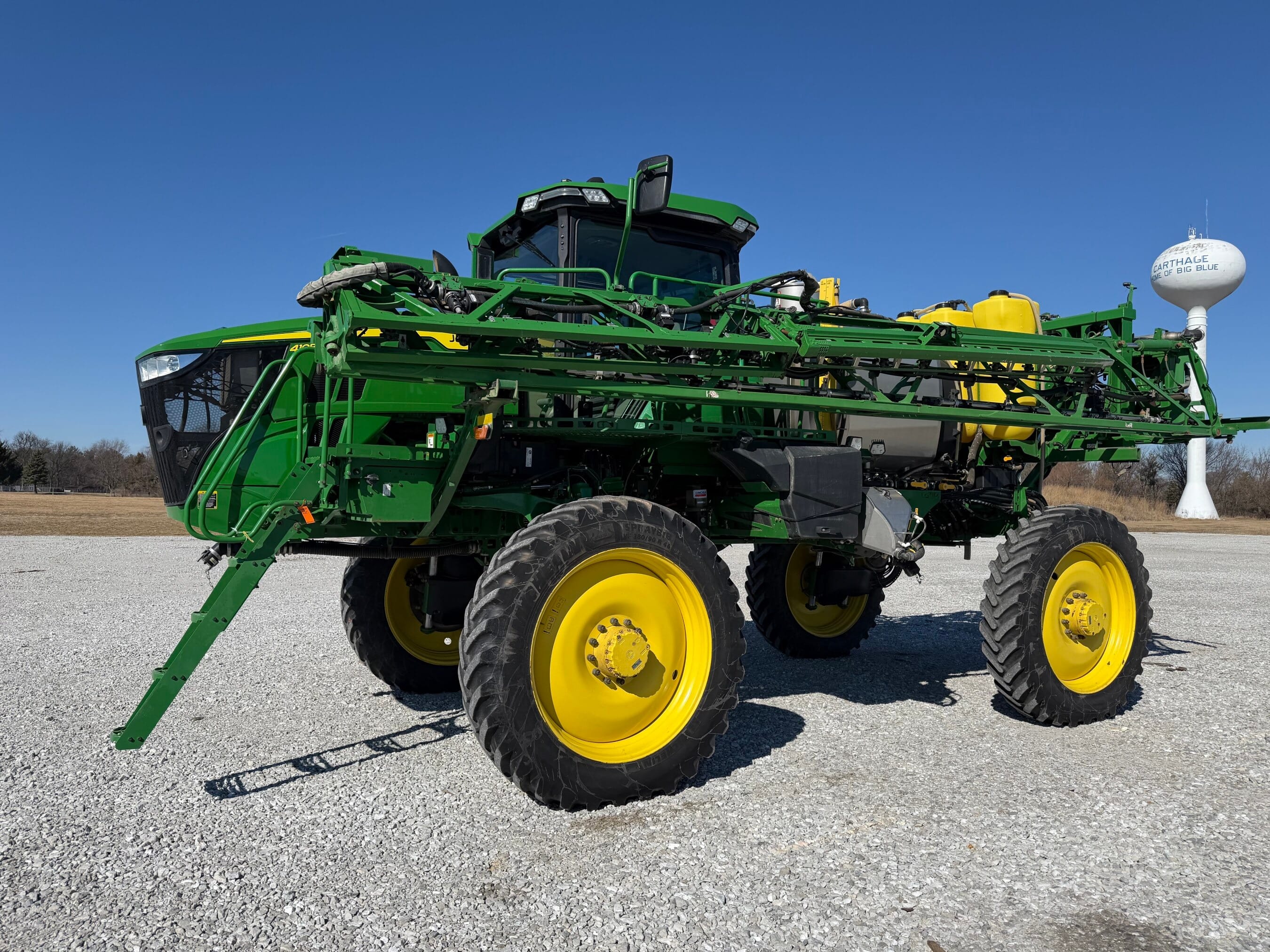 2022 John Deere 410R Equipment Image0