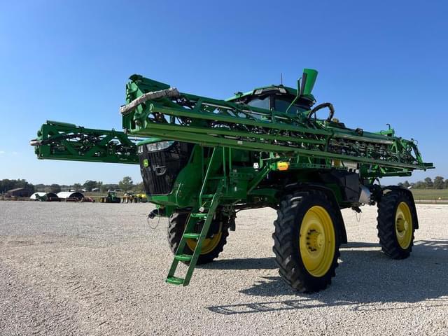 Image of John Deere 410R equipment image 4
