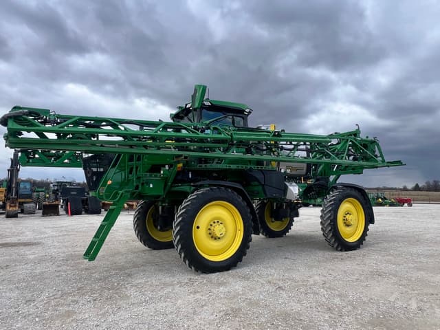 Image of John Deere 410R equipment image 3