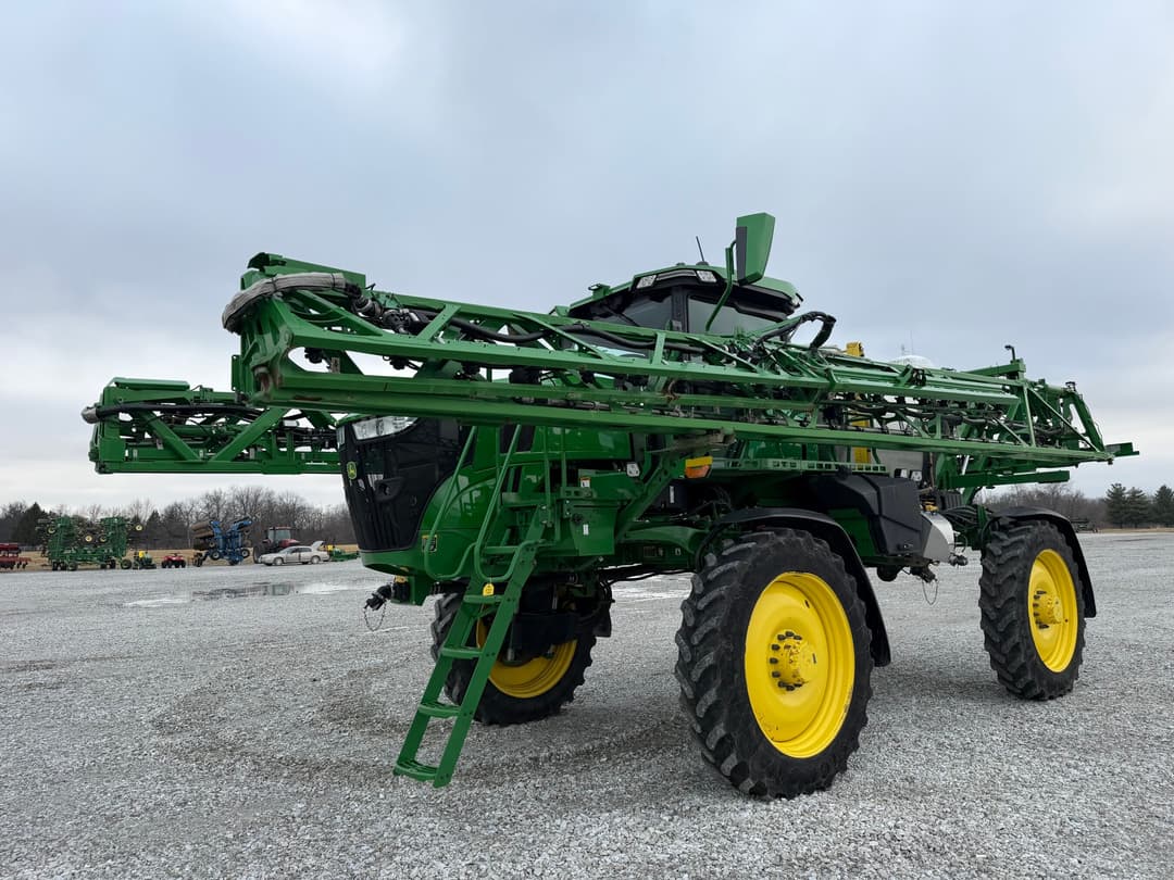 Image of John Deere 410R Primary image