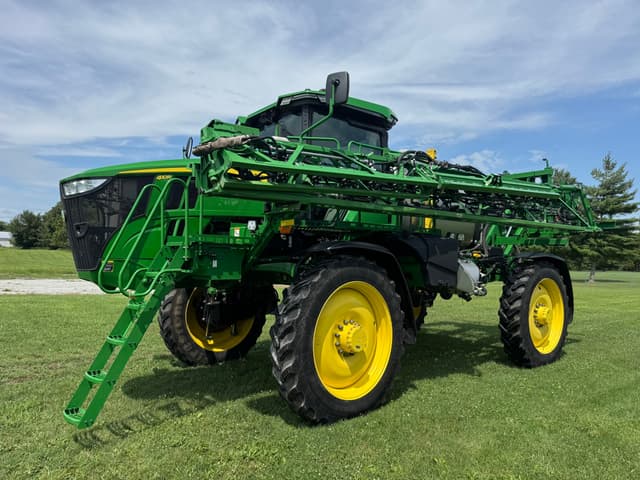 Image of John Deere 410R equipment image 3