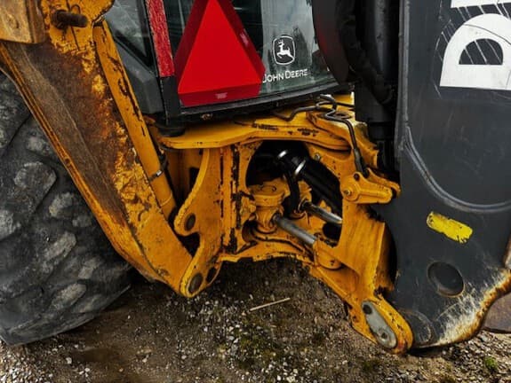 Image of John Deere 410J TC equipment image 2